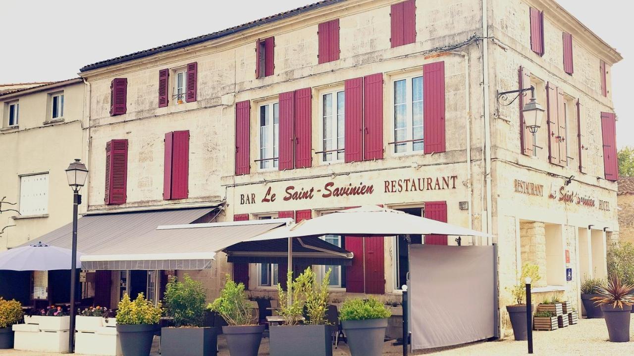 Logis Hotel & Restaurant Le Saint Savinien Eksteriør bilde