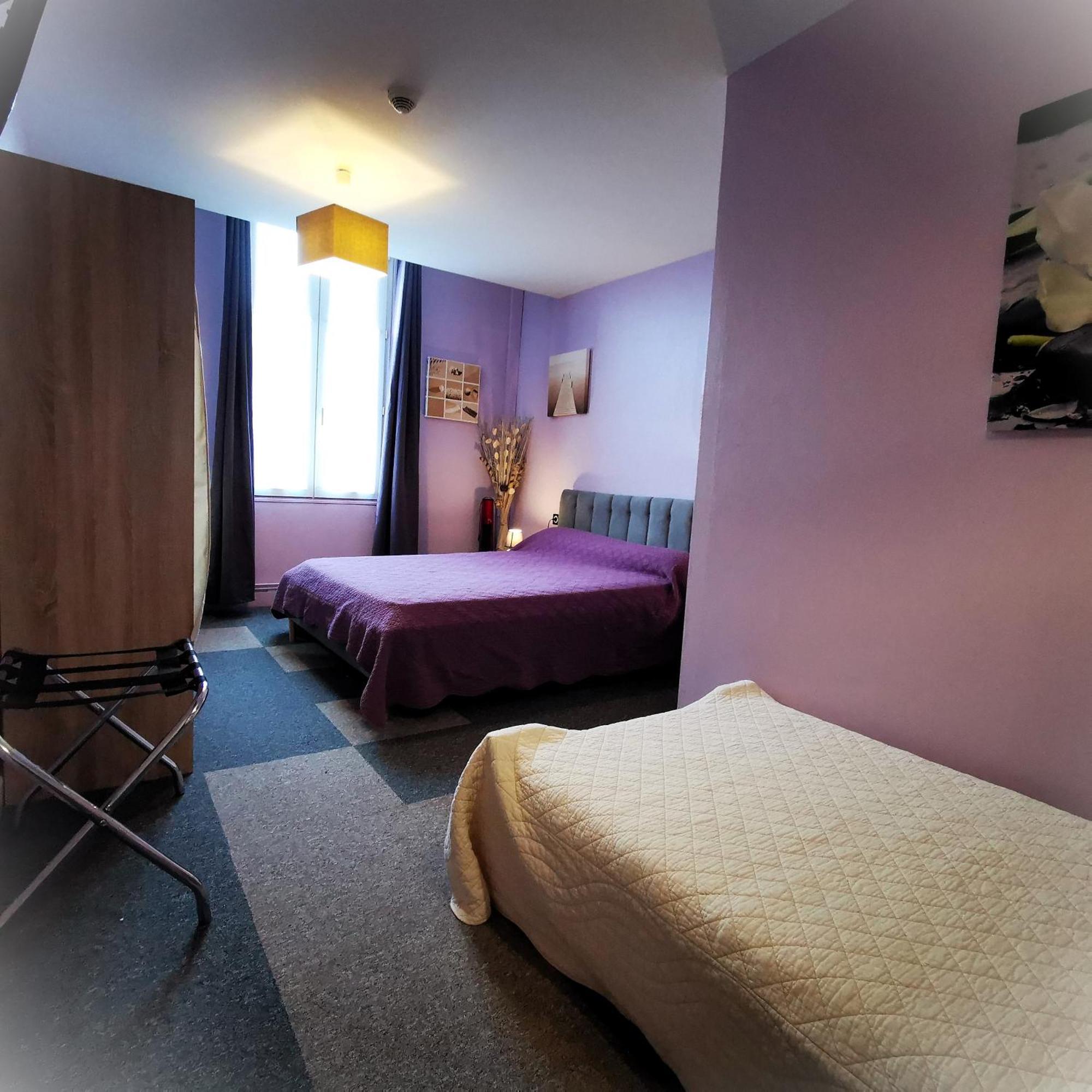 Logis Hotel & Restaurant Le Saint Savinien Eksteriør bilde